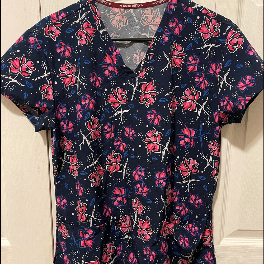 Divine stretch scrub top